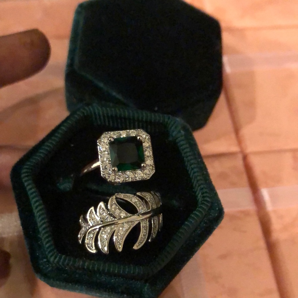 Swarovski Elements Adjustable Ring Feather Cut Mo… - image 1